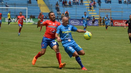 Municipal pierde quinto juego en casa y se aleja de la clasificación