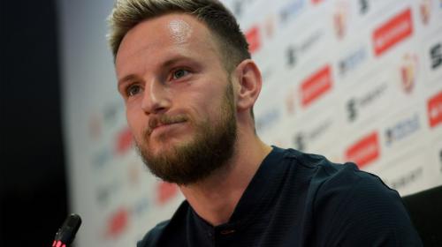 Espeluznante cicatriz con la que Rakitić salió a jugar ante el Sevilla