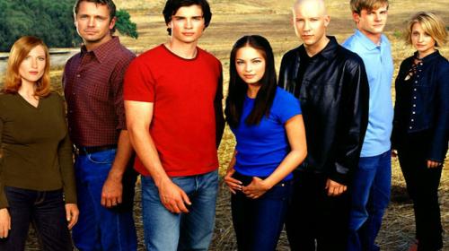 Actriz de la serie "Smallville" niega cargos de tr&aacute;fico de mujeres