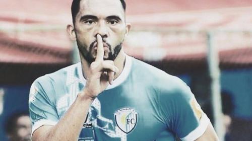 El sacrificio que Wilber Pérez hace para jugar en Europa