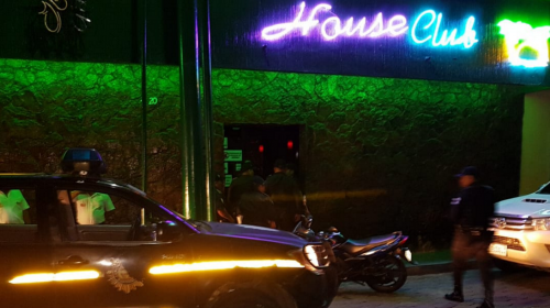 PNC de cacería: los operativos "relámpago" en casinos y bares del país