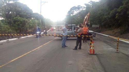 Cierran paso en Ruta Nacional 14 por descenso de material volcánico