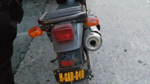 Confuso accidente deja a un PNC atropellado en la zona 1