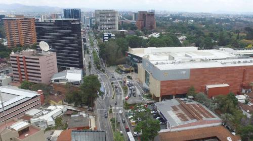 Otro cambio de vías en zona 10 por obras del paso a desnivel