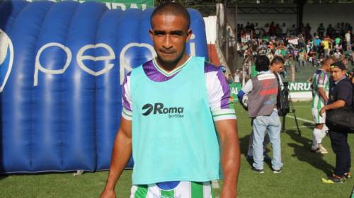 Fredy Thompson acusa a todos de robo luego de perder