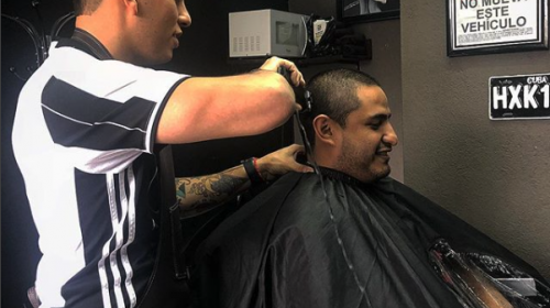 Diputado de d&iacute;a, peluquero de noche: la nueva faceta de Giordano