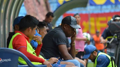 Sin presentarse ante la prensa esto dice Medford sobre su renuncia