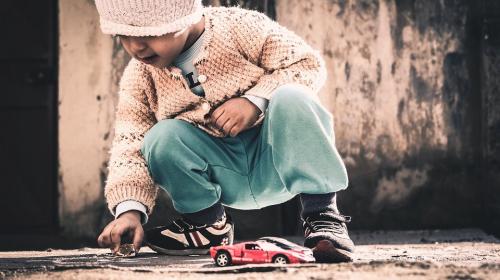 Estudiantes de ingeniería recaudarán ropa y juguetes para niños