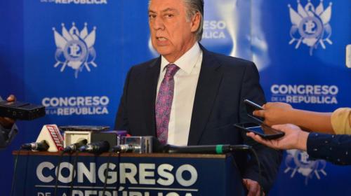 Diputado renuncia y podría ser candidato a presidente