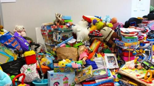 Estudiantes darán fotos de estudio a cambio de víveres y juguetes