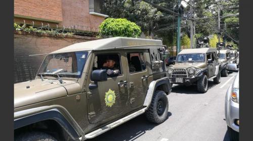 Congresistas exigen respuestas por uso de Jeeps J8 en Guatemala