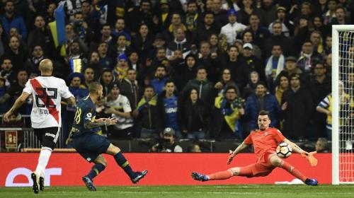 Contragolpe fulminante, golazo de Benedetto y ya gana Boca