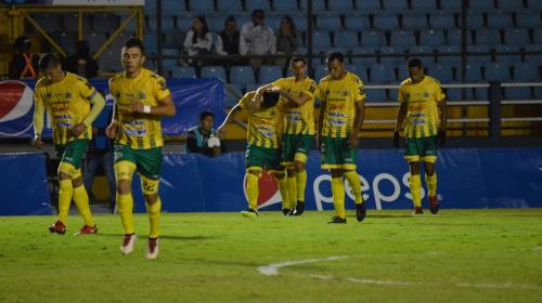 Guastatoya se acerca al bicampeonato al ganarle a Comunicaciones