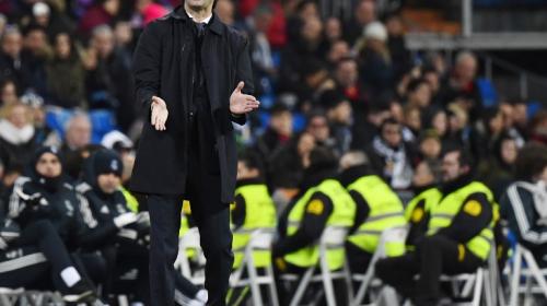 Solari pide más entrega a sus jugadores con extraños gestos