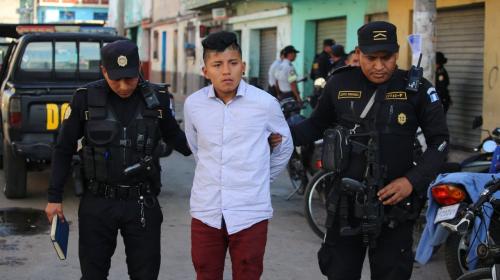 Detienen a marero apodado "El Pocho" y evitan tragedia en la zona 6