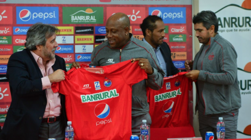 Los grandes desafíos de Hernán Medford al frente de Municipal 