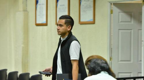 Permiso especial: Hijo de Jimmy pudo recibir el Año Nuevo en Antigua