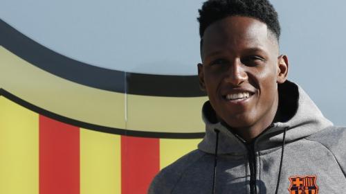 Así fue el primer encuentro de Yerry Mina con el plantel del Barcelona