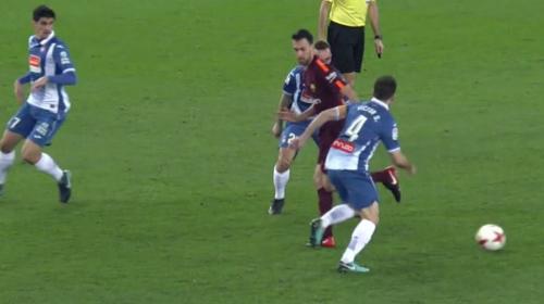 &iexcl;Jugada de otro planeta! Sergio Busquets hizo un taconazo de genio