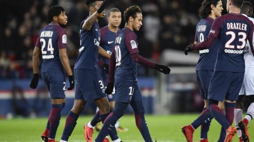La afici&oacute;n del Paris Saint-Germain se molesta con Neymar Junior