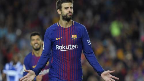 Gerard Piqué desmiente posible salida y renueva contrato con el Barça