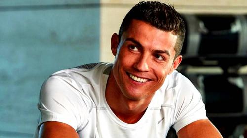 Cristiano Ronaldo presume su calificaci&oacute;n en el videojuego FIFA18