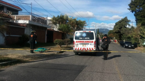 Mujer asesinada en zona 11 regresaba de dejar a su hija en el colegio