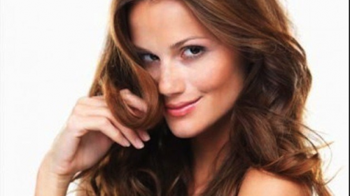 Ocho h&aacute;bitos que debes evitar para que tu cabello luzca limpio