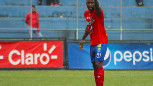 Podrían sancionar a Felipe Baloy por la lesión de Carlos Castrillo