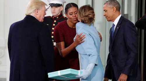 &iquest;Qu&eacute; era el regalo que Melania Trump entreg&oacute; a Michelle Obama?