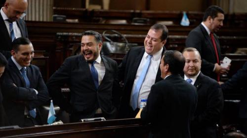 Congreso contrata seguro médico para diputados por Q14 millones