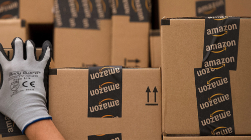 Pareja recibe durante meses productos de Amazon que no pidieron