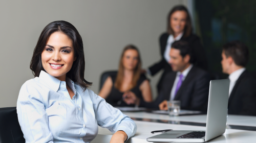 ¿Qué pasa cuando ELLA gana más...?