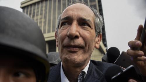 Un pendiente de Álvaro Colom: la mediación entre OEA y Honduras