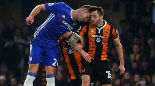 Jugador se retira del fútbol a los 26 años por un golpe en la cabeza