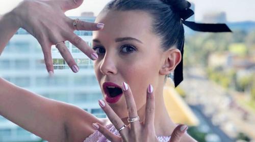 Millie Bobby Brown est&aacute; enamorada y as&iacute; lo demuestra en redes