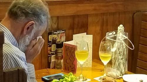 La historia de amor detrás de la foto más triste de San Valentín