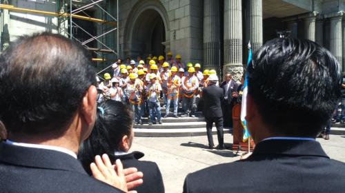 Inician trabajos de restauraci&oacute;n de la fachada del Palacio Nacional
