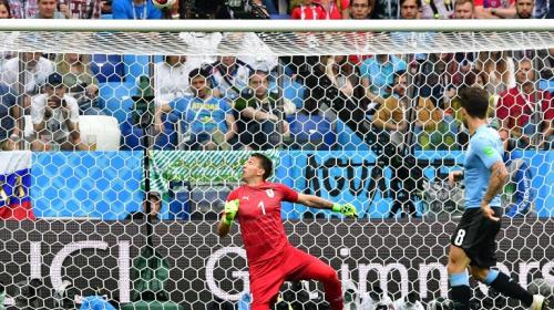 Los "memes" golean a Muslera, el portero de Uruguay