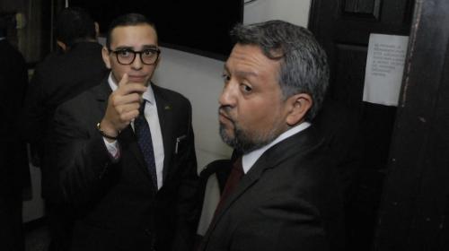 Giordano y otros seis diputados llegan a Tribunales