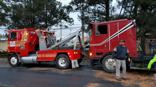 Grave accidente complica tr&aacute;nsito en el Perif&eacute;rico