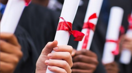 Participa en este programa de becas y opta por una especializaci&oacute;n