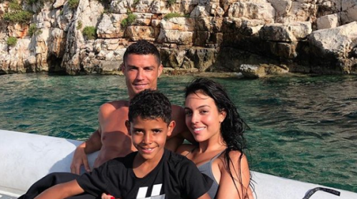 Cristiano Ronaldo agradece atenci&oacute;n con una generosa propina