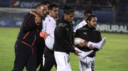 Debutó y se lesionó: Este es el diagnóstico del salvadoreño Larín