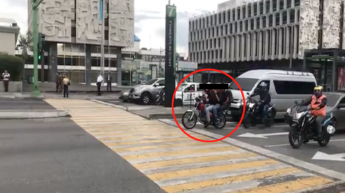 Siete multas en media hora: el lugar en el que chocaron un Transmetro