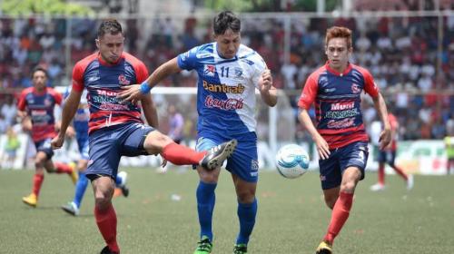 &ldquo;El Tanque&rdquo; es el nuevo delantero de Municipal