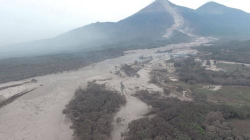 Se reactivan erupciones en el Volc&aacute;n de Fuego