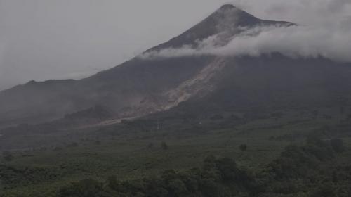 Erupción del Volcán de Fuego provoca daños en cultivos