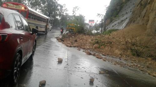 Inundaciones y derrumbes en la cuesta de Villa Lobos y Aguilar Batres