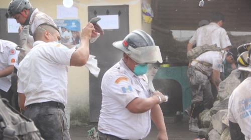 ¡Urgente! Ordenan evacuar zona cero por nueva erupción volcánica